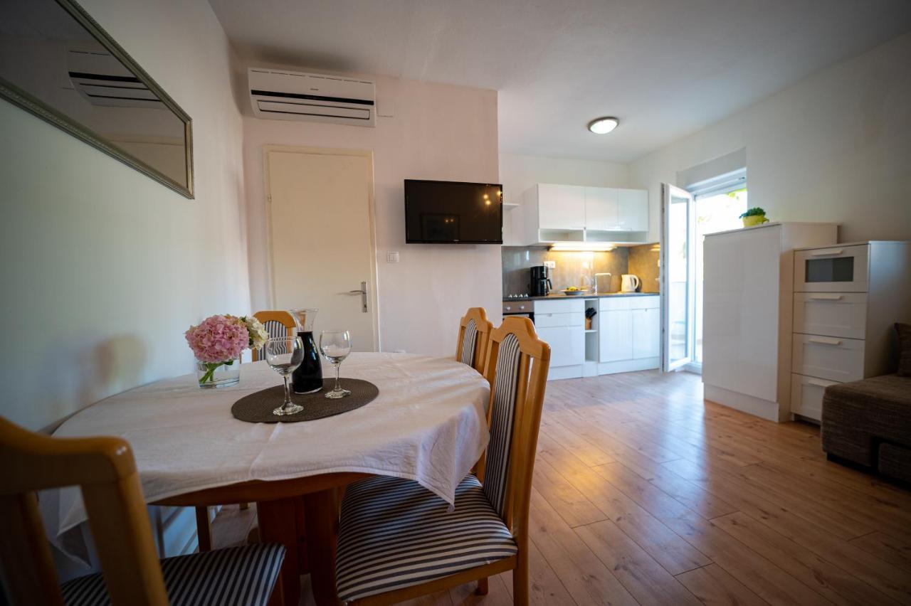 Guest House Ero Sukošan 외부 사진